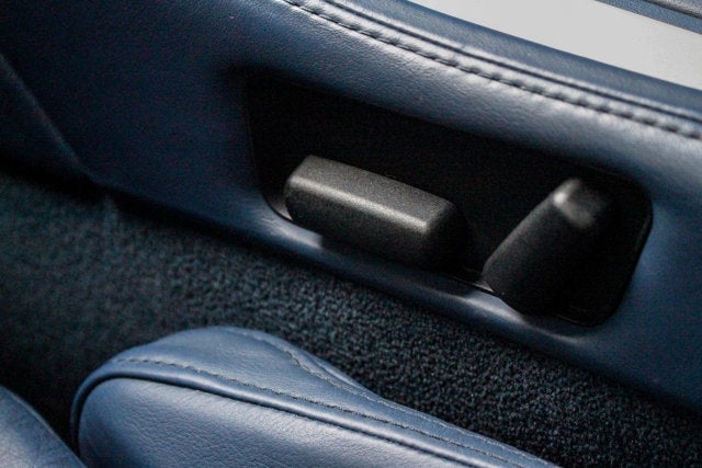 2005 Aston Martin DB9 2dr Cpe Manual