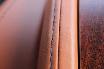 2005 Aston Martin DB9 2dr Cpe Manual