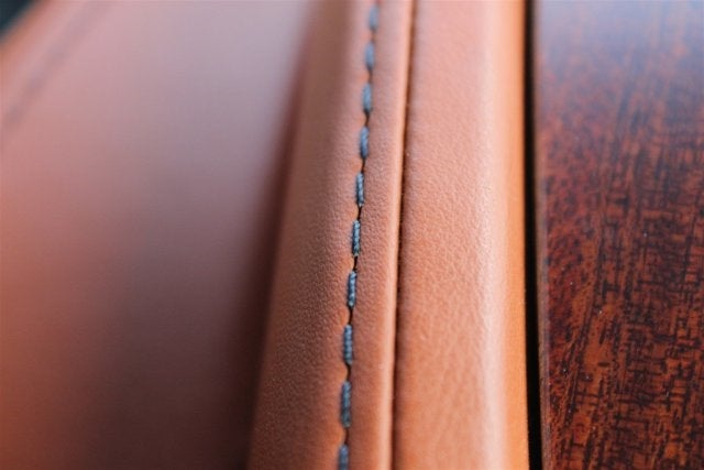 2005 Aston Martin DB9 2dr Cpe Manual