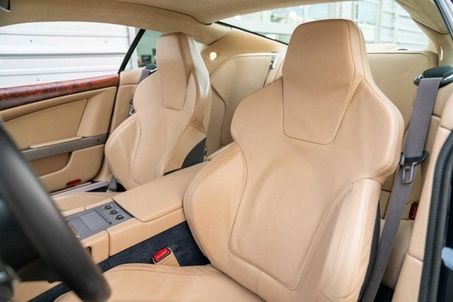 2005 Aston Martin DB9 2dr Cpe Manual