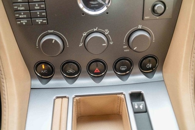 2005 Aston Martin DB9 2dr Cpe Manual