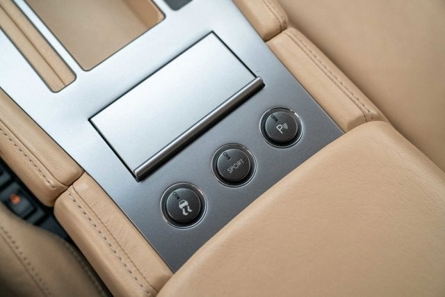 2005 Aston Martin DB9 2dr Cpe Manual