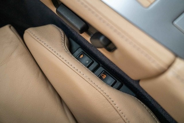 2005 Aston Martin DB9 2dr Cpe Manual