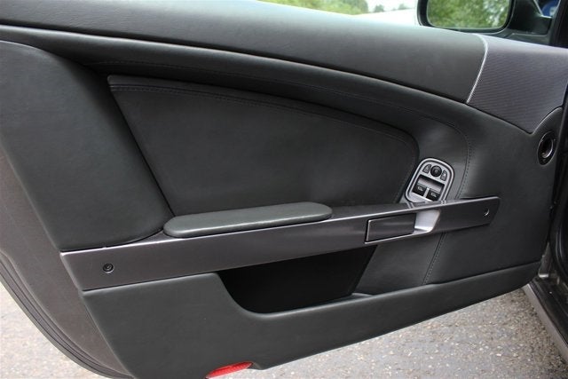 2005 Aston Martin DB9 2dr Cpe Manual