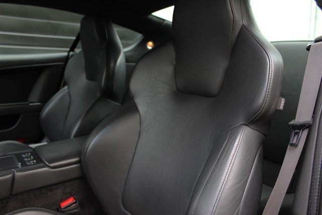 2005 Aston Martin DB9 2dr Cpe Manual