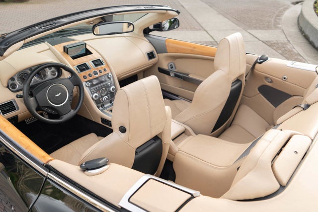 2009 Aston Martin DB9 2dr Volante Auto