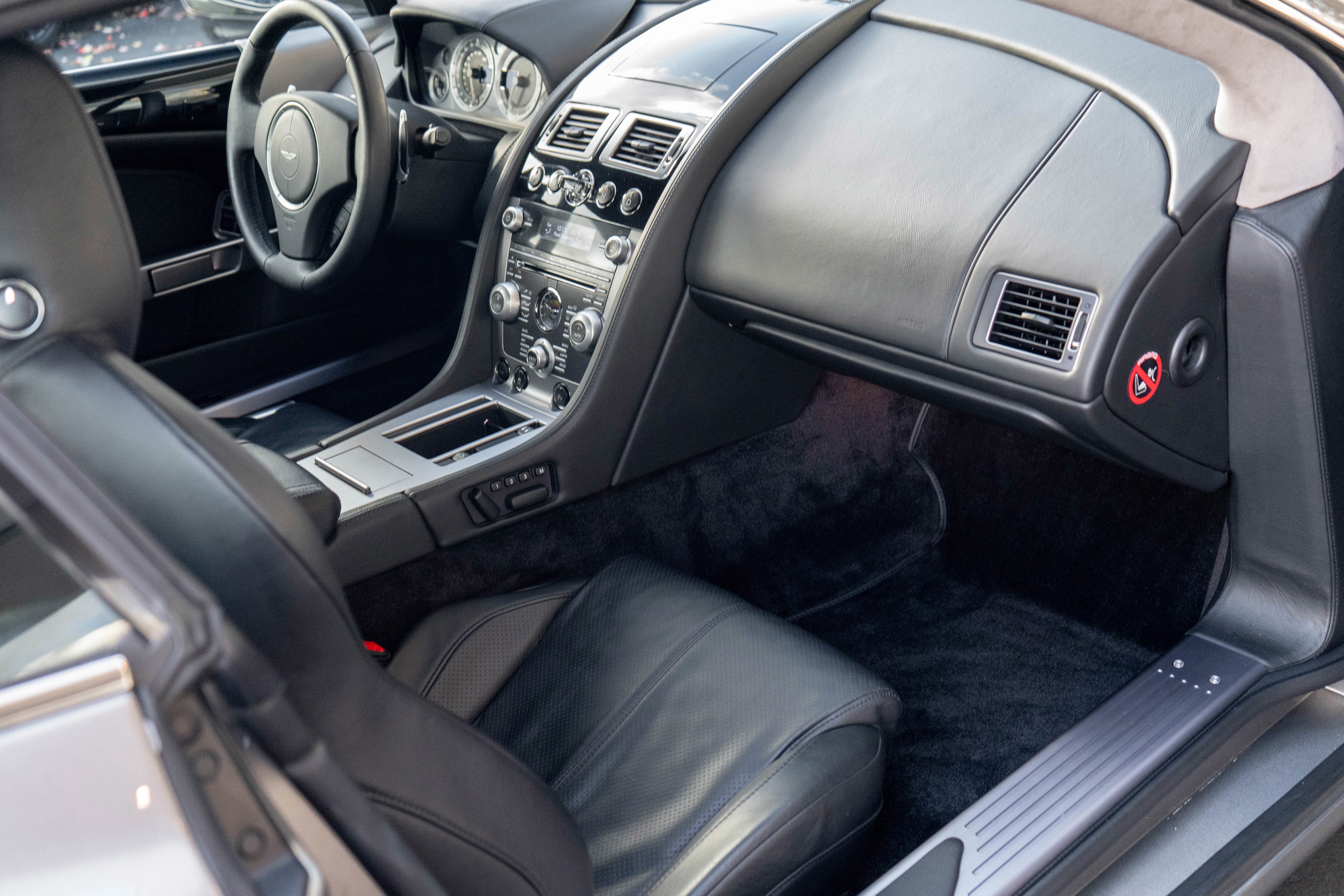 2009 Aston Martin DB9 Volante