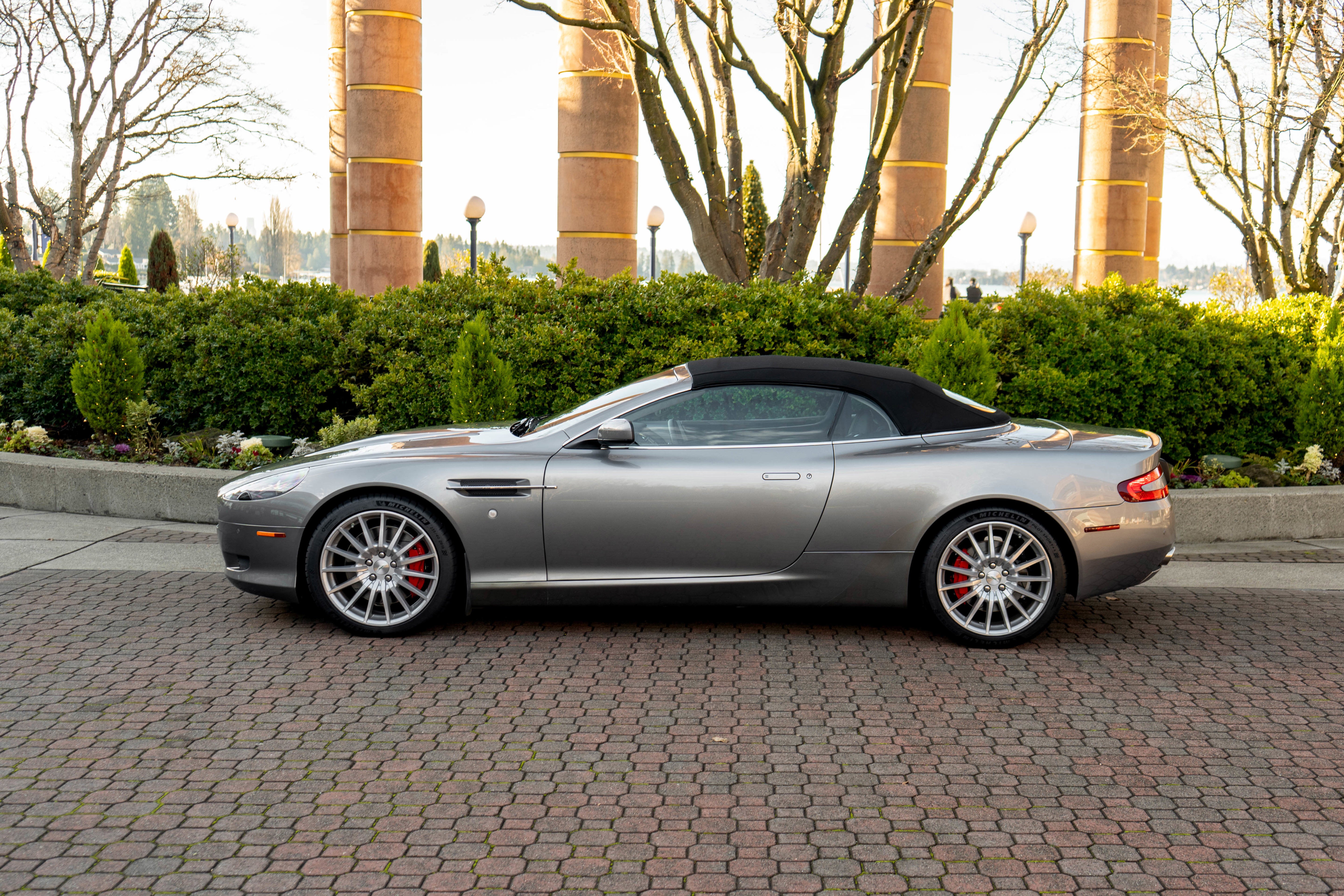 2009 Aston Martin DB9 Volante