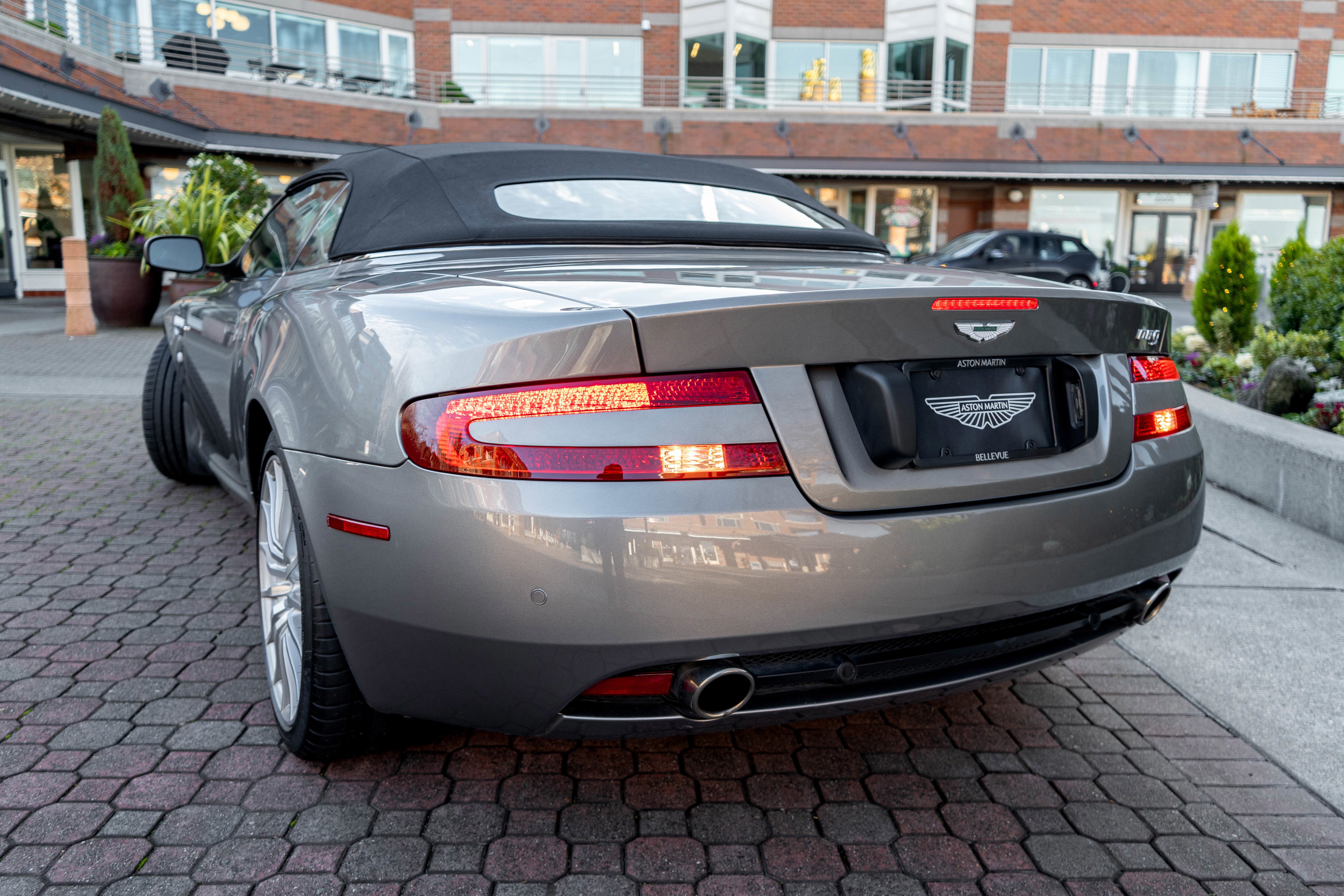 2009 Aston Martin DB9 Volante