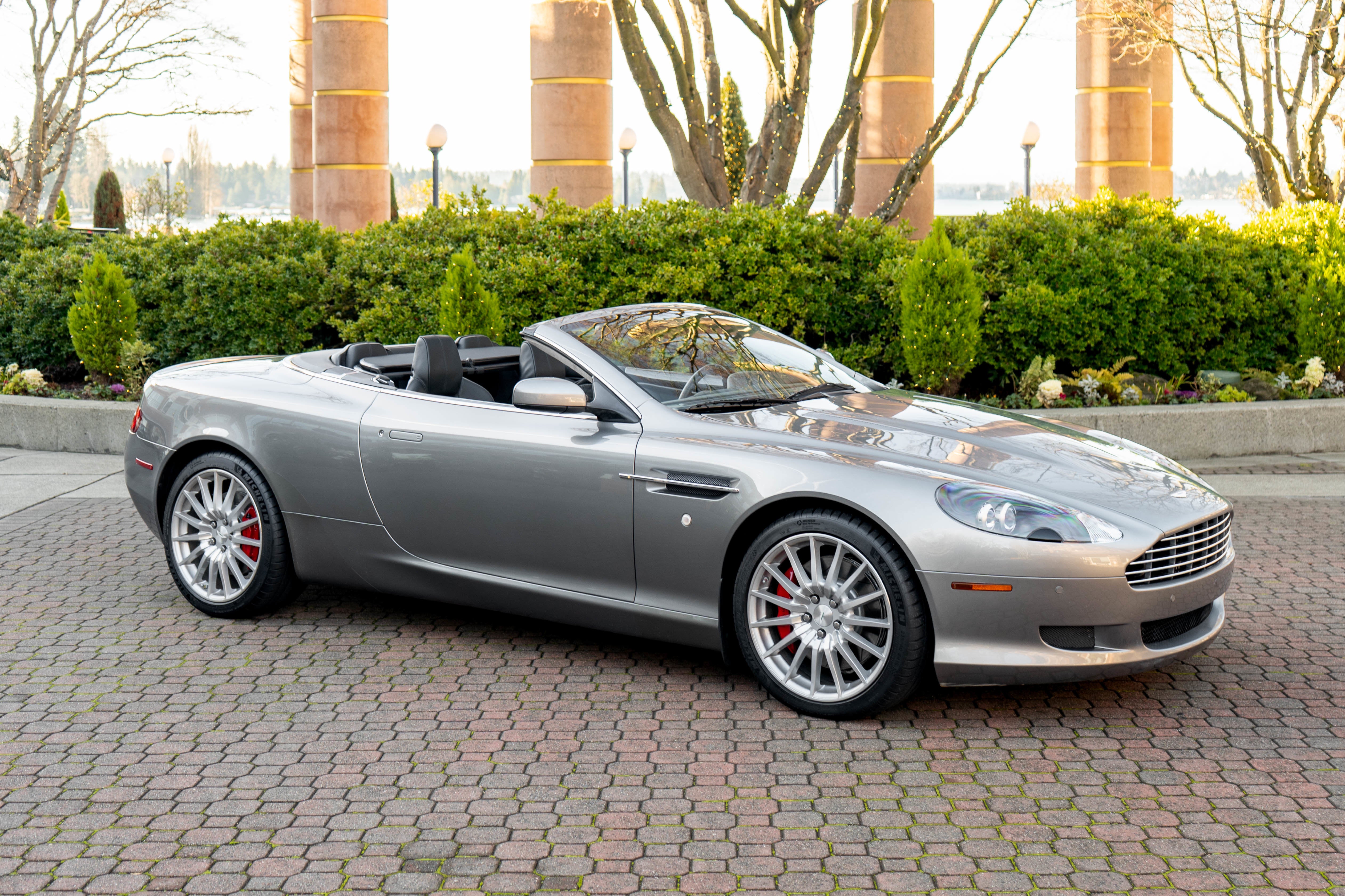 2009 Aston Martin DB9 Volante