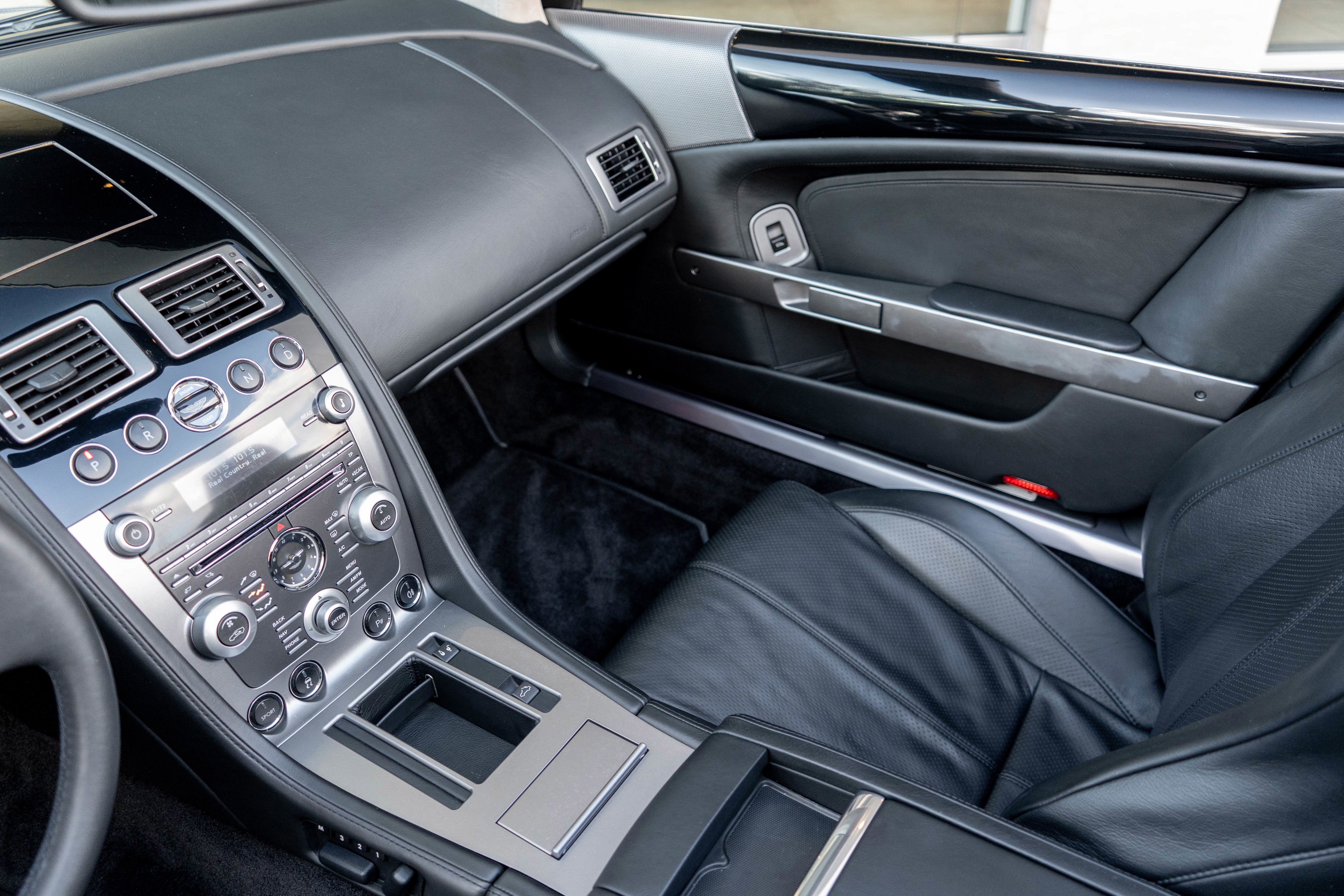 2009 Aston Martin DB9 Volante