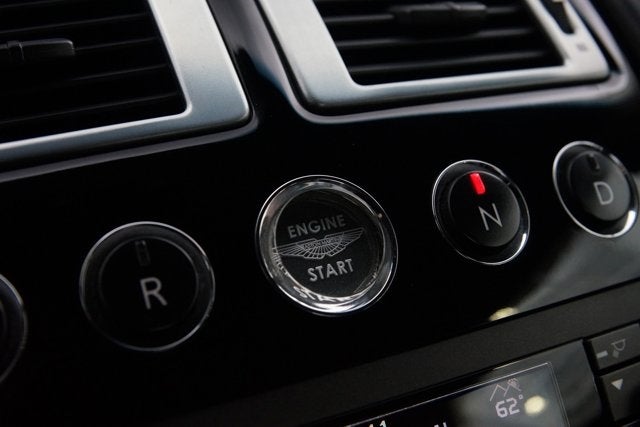 2007 Aston Martin V8 Vantage 2dr Cpe Sportshift