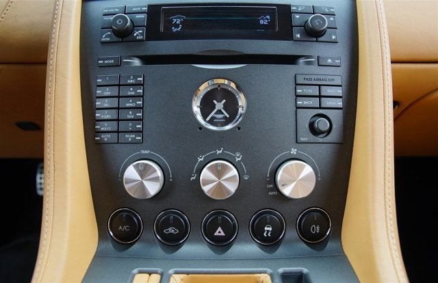 2008 Aston Martin V8 Vantage 2dr Cpe Sportshift