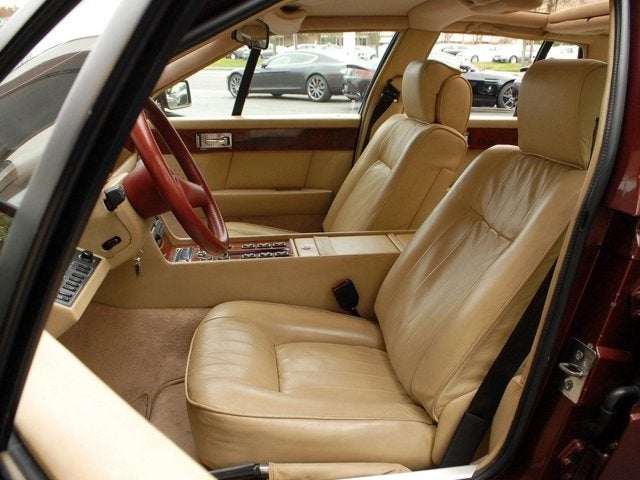 1986 Aston Martin Lagonda Base