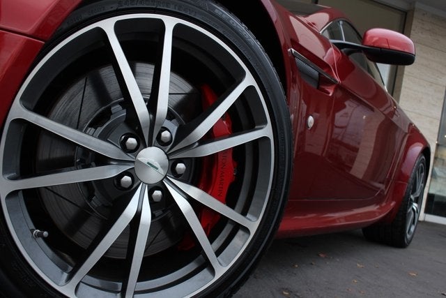 2015 Aston Martin V8 Vantage Coupe