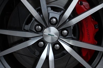 2015 Aston Martin V8 Vantage Coupe