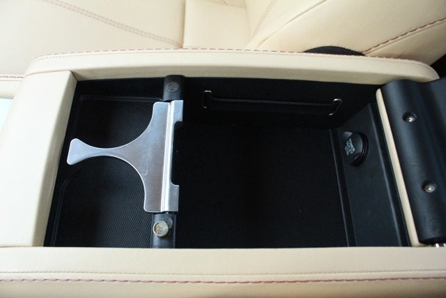 2015 Aston Martin V8 Vantage Coupe