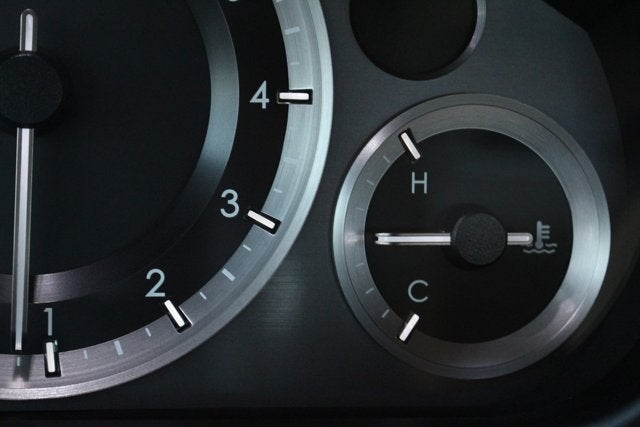 2015 Aston Martin V8 Vantage Coupe