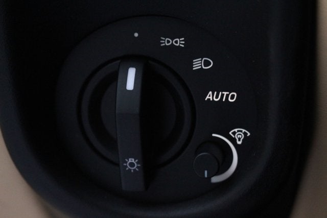 2015 Aston Martin V8 Vantage Coupe