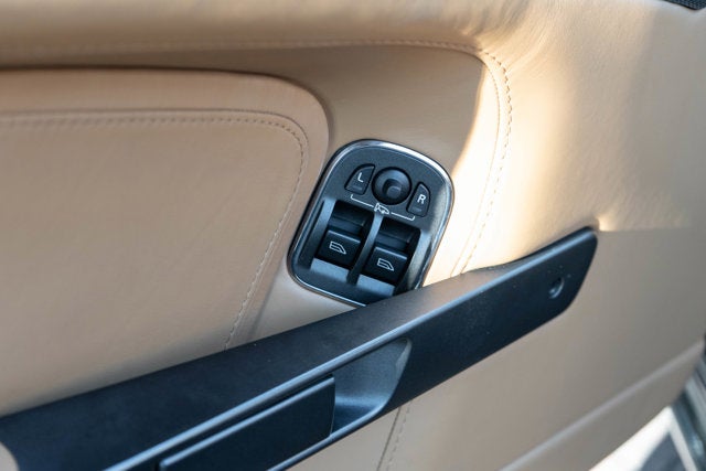 2015 Aston Martin V8 Vantage Roadster 2dr Conv