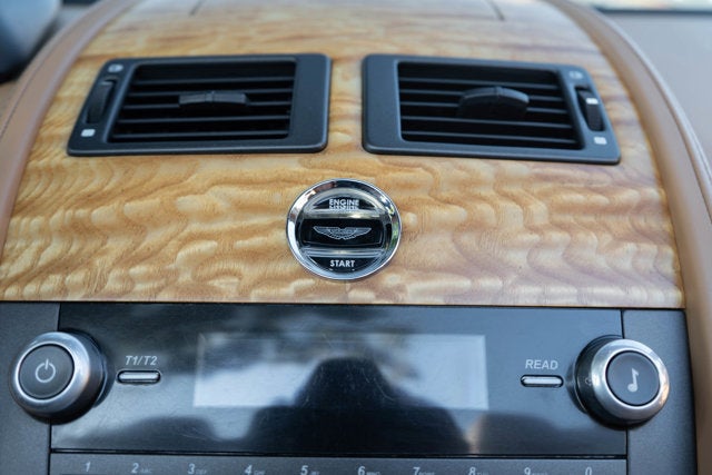 2015 Aston Martin V8 Vantage Roadster 2dr Conv