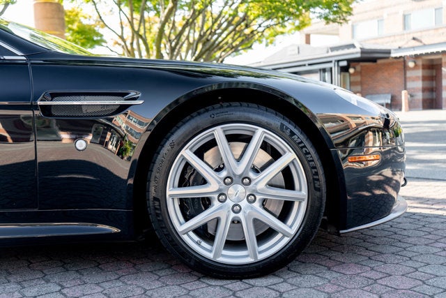 2015 Aston Martin V8 Vantage Roadster 2dr Conv