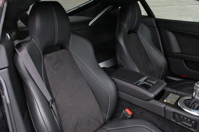 2011 Aston Martin V12 Vantage Carbon Black Editon