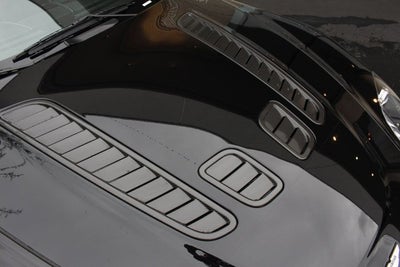 2011 Aston Martin V12 Vantage Carbon Black Editon