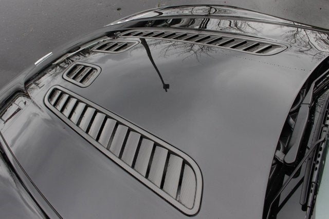 2011 Aston Martin V12 Vantage Carbon Black Editon