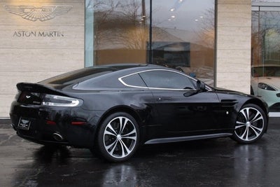 2011 Aston Martin V12 Vantage Carbon Black Editon