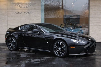 2011 Aston Martin V12 Vantage Carbon Black Editon