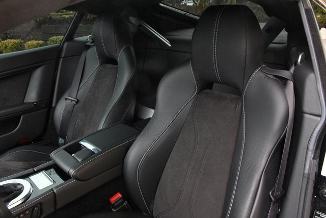 2011 Aston Martin V12 Vantage Carbon Black Editon