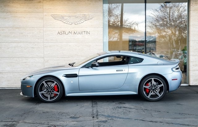 2016 Aston Martin V8 Vantage GTS Sport