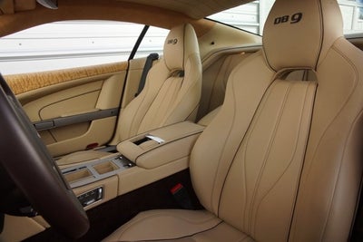 2013 Aston Martin DB9 Coupe