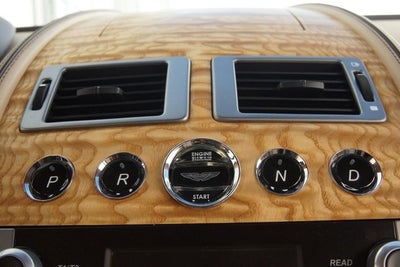 2013 Aston Martin DB9 Coupe