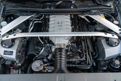 2012 Aston Martin V8 Vantage 2dr Cpe Sportshift