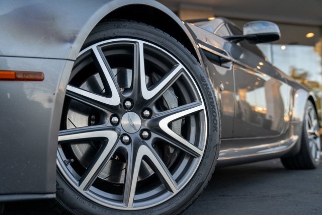 2012 Aston Martin V8 Vantage 2dr Cpe Sportshift