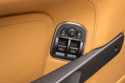 2012 Aston Martin V8 Vantage 2dr Cpe Sportshift