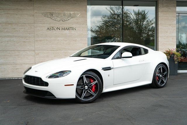 2016 Aston Martin V8 Vantage GT Coupe