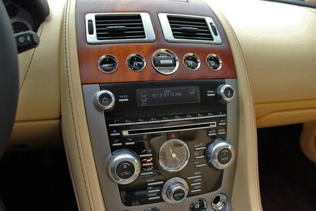 2014 Aston Martin V8 Vantage Roadster