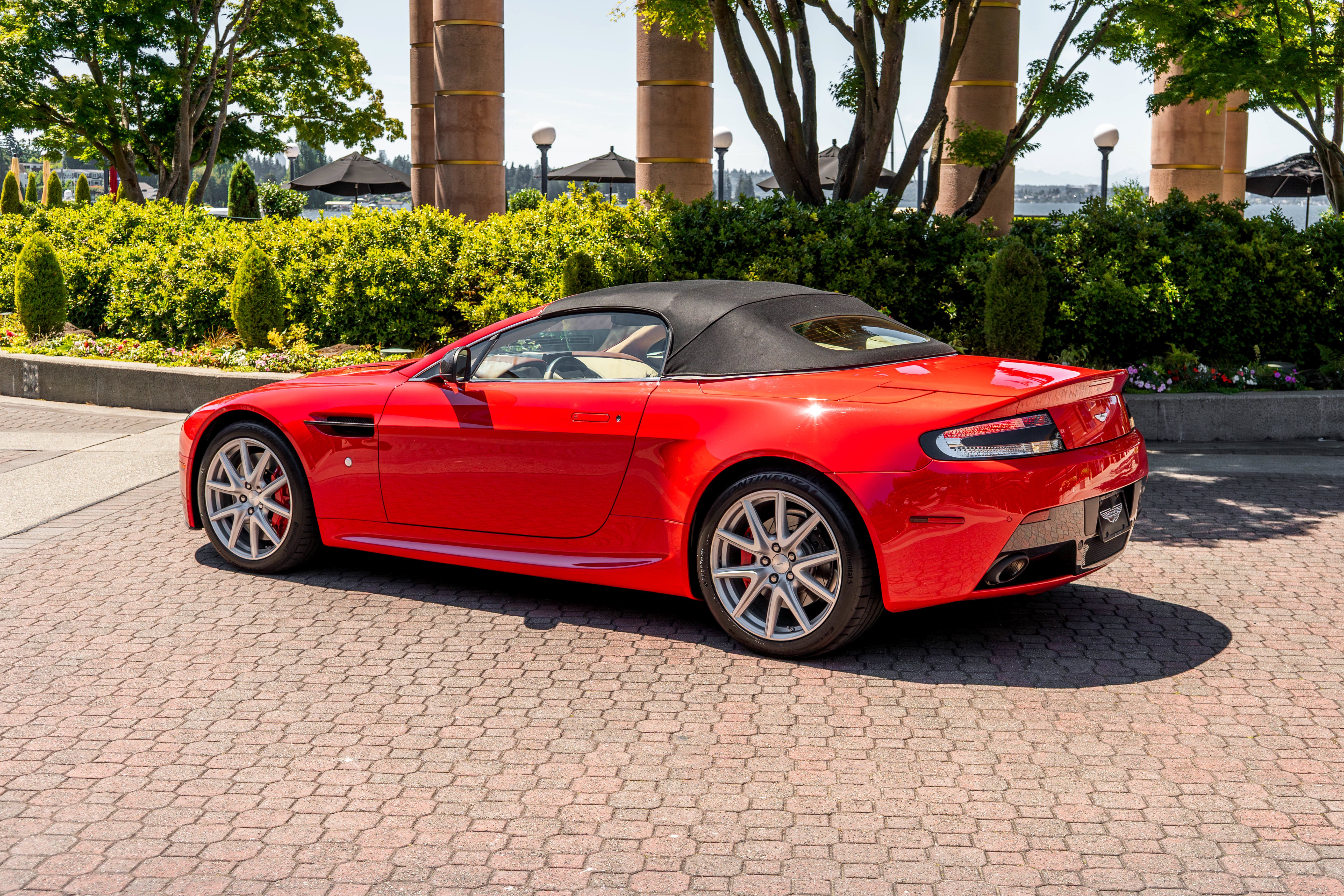 2013 Aston Martin V8 Vantage 2dr Conv