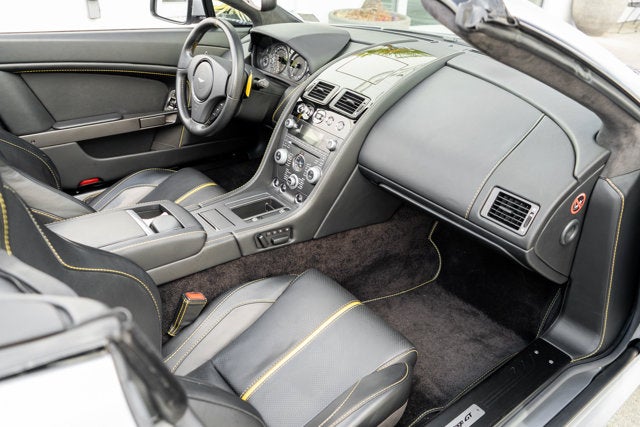 2015 Aston Martin V8 Vantage Roadster GT