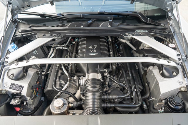 2015 Aston Martin V8 Vantage Roadster GT
