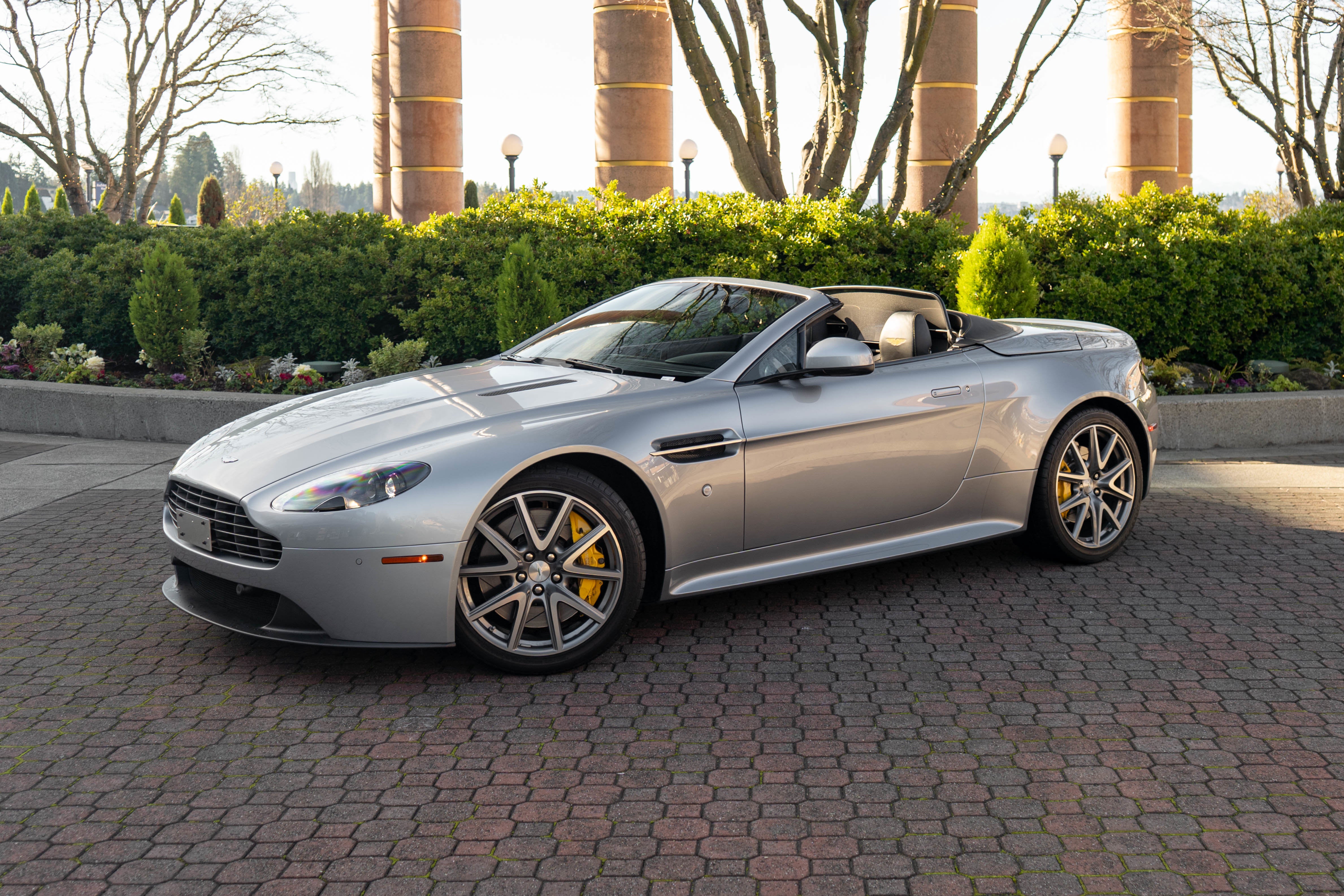 2015 Aston Martin V8 Vantage Roadster GT
