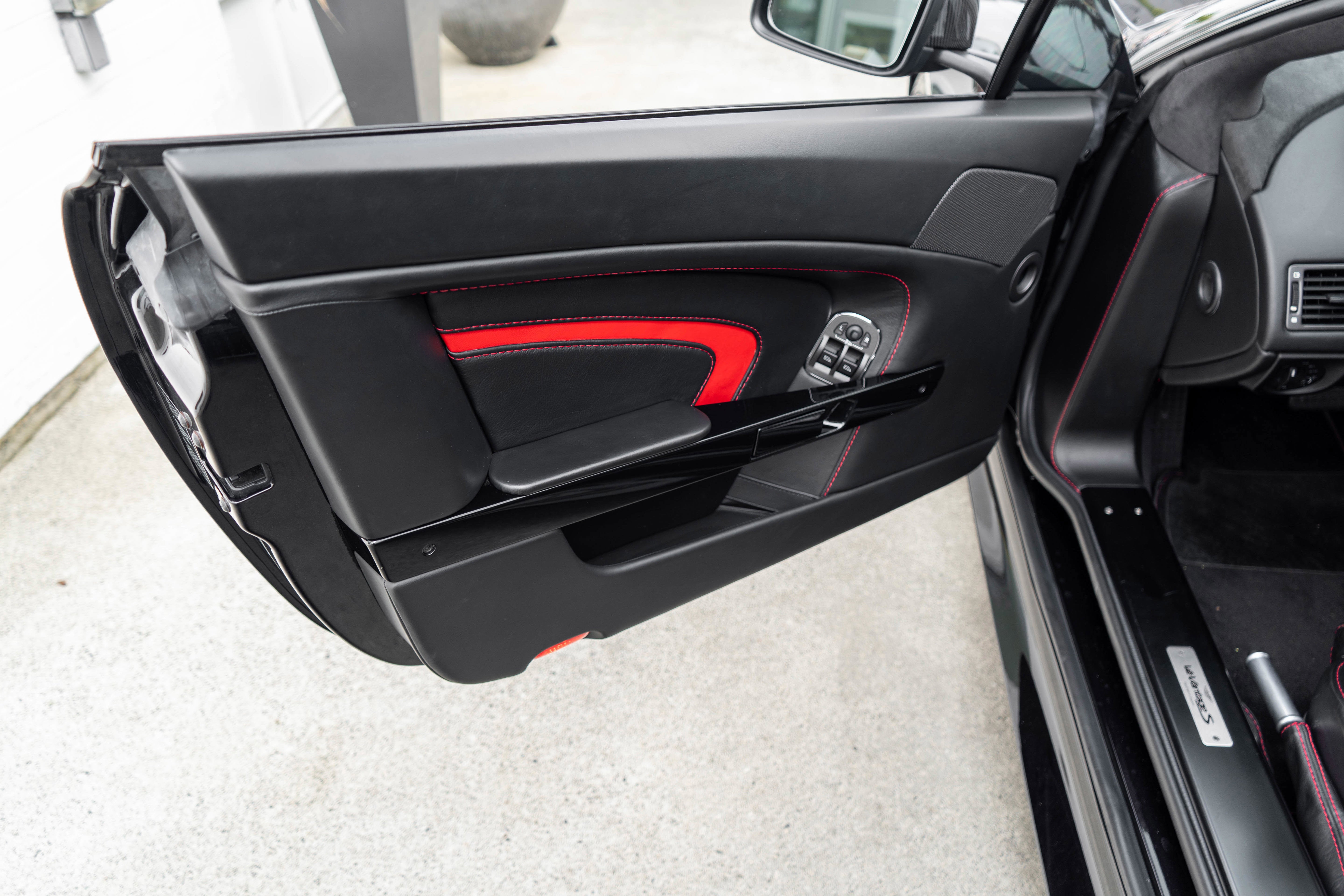 2015 Aston Martin V12 Vantage S