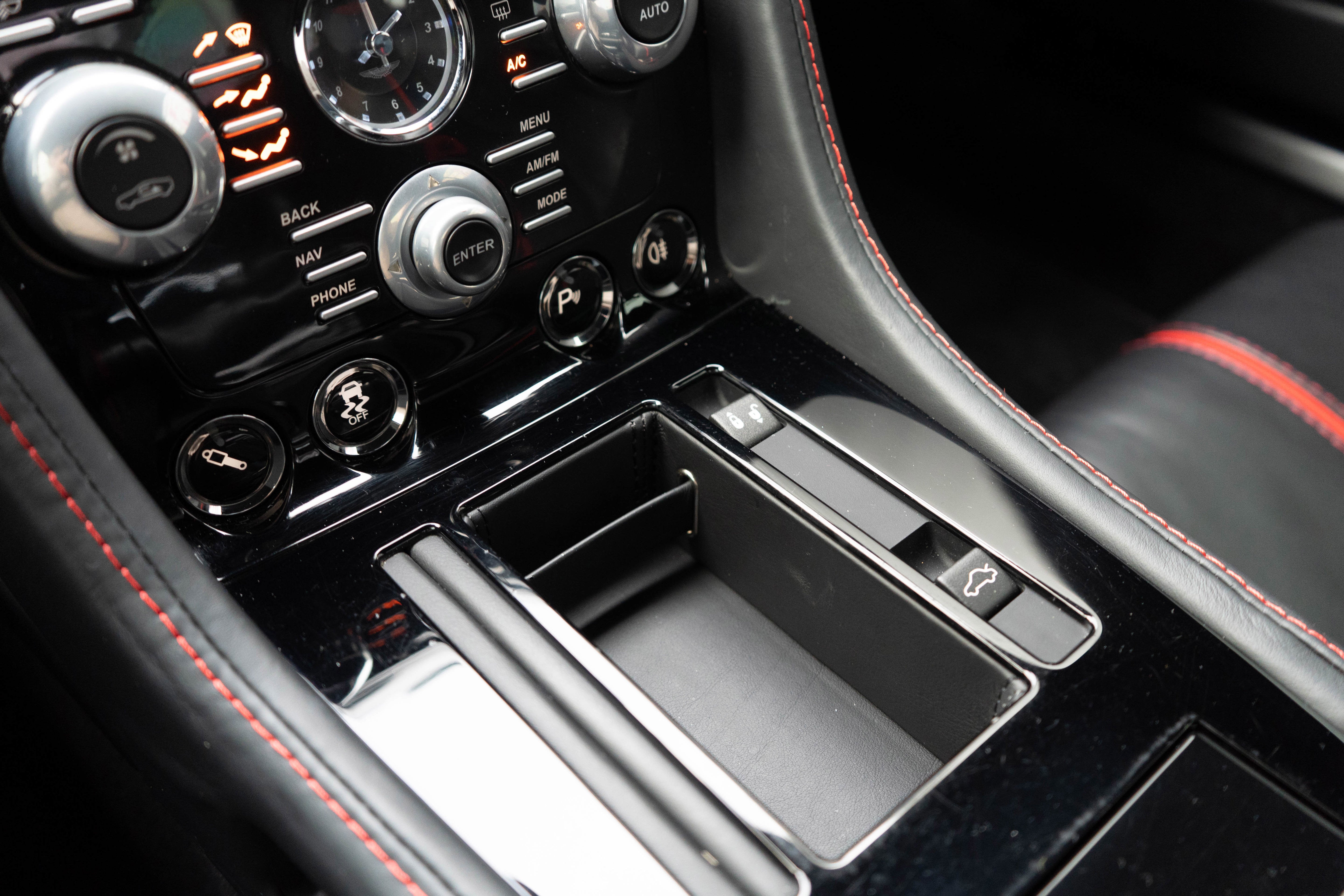 2015 Aston Martin V12 Vantage S