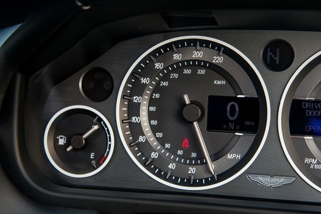 2015 Aston Martin V12 Vantage S Volante