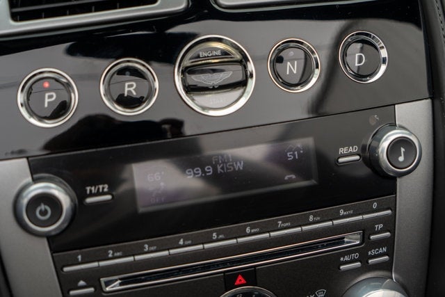 2014 Aston Martin DB9 2dr Volante Auto