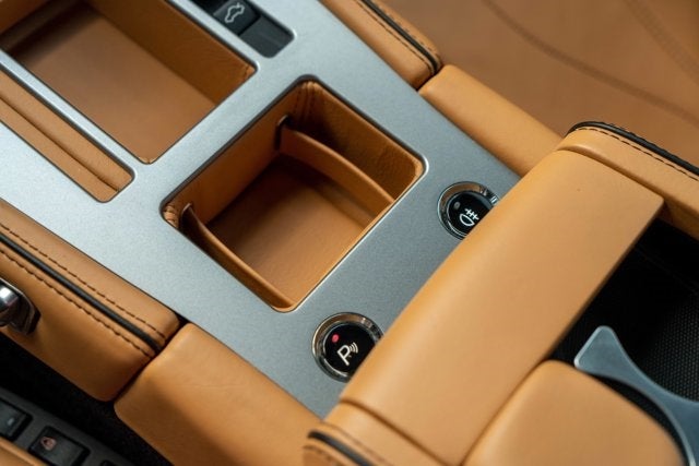 2015 Aston Martin DB9 2dr Cpe Auto