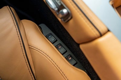 2015 Aston Martin DB9 2dr Cpe Auto